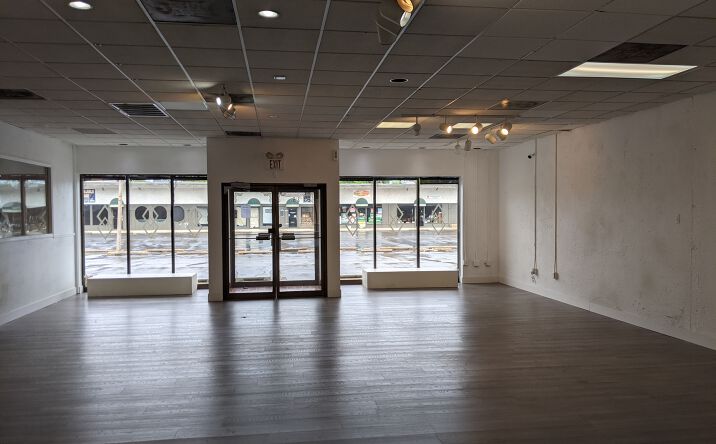 Pictures of Retail property located at 6500 W Main St, Belleville, IL 62223 for lease - image #1