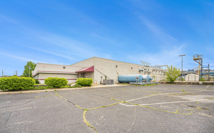 Pictures of Industrial property located at 111 Day Drive, Three Rivers, MI 49093 for lease - image #1