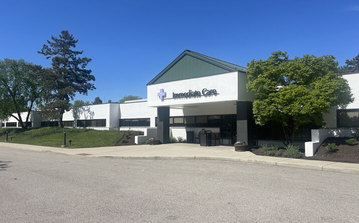 Pictures of Office property located at 6 E Phillip Rd, Vernon Hills, IL 60061 for lease - image #1