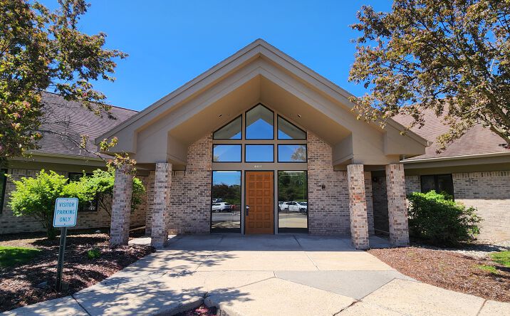 Pictures of Office property located at 6607 W St Joseph Hwy, Lansing, MI 48917 for lease - image #1