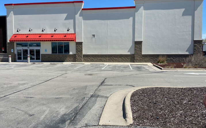 Pictures of Retail property located at 2609 S Oneida St, Green Bay, WI 54304 for lease - image #1