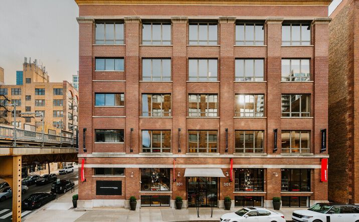 Pictures of Retail, Office property located at 720 N Franklin St, Chicago, IL 60654 for lease - image #1