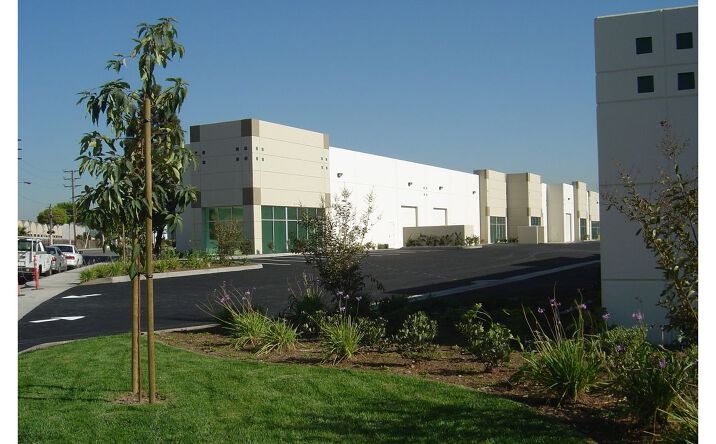 Pictures of Industrial property located at 2051 Hoefner Ave, Commerce, CA 90040 for lease - image #1