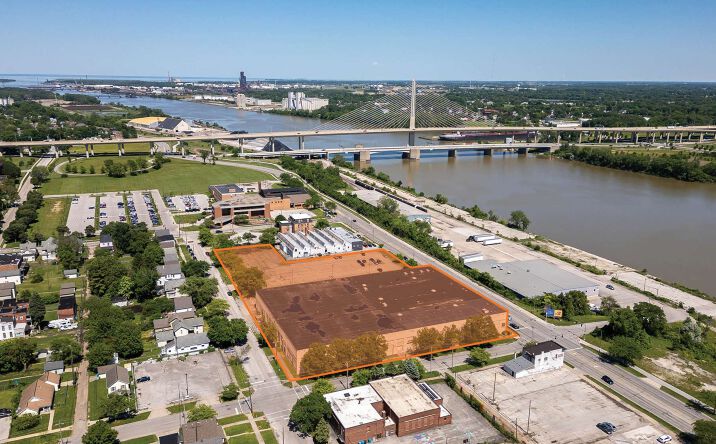 Pictures of Industrial property located at 1401 N Summit St, Toledo, OH 43604 for lease - image #1