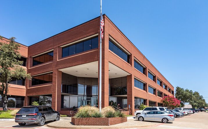 Pictures of Office property located at 2121 Midway Rd, Carrollton, TX 75006 for lease - image #1
