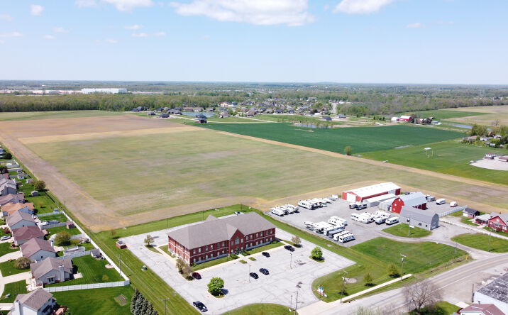 Pictures of Office property located at 7825 N Dixie Hwy Unit 105, Newport, MI 48166 for lease - image #1