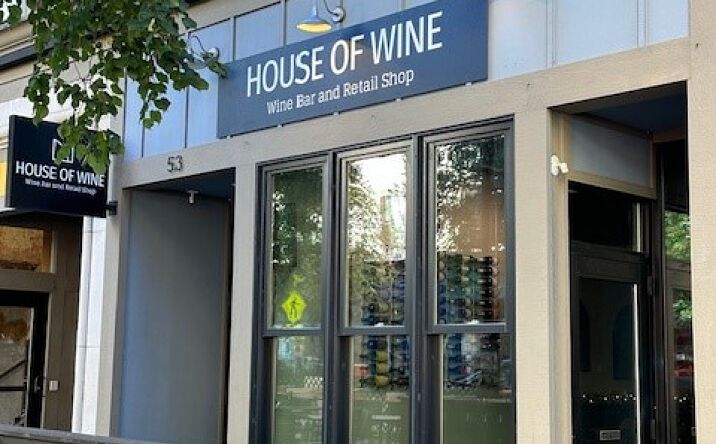 Pictures of Retail property located at 53 Monroe Center St NW, Grand Rapids, MI 49503 for lease - image #1