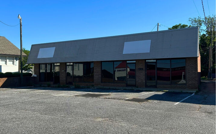 Pictures of Retail property located at 1415 Laurens Rd, Greenville, SC 29607 for lease - image #1