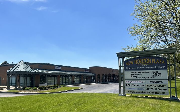 Pictures of Retail, Office property located at 3577 E New York St, Aurora, IL 60504 for lease - image #1