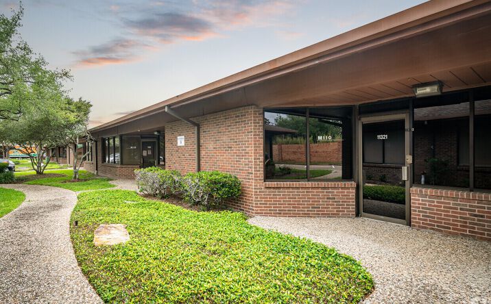 Pictures of Office property located at 11201 Richmond Ave., Houston, TX 77082 for lease - image #1