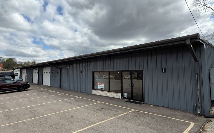 Pictures of Retail property located at 329 Coyier Ln, Madison, WI 53713 for lease - image #1