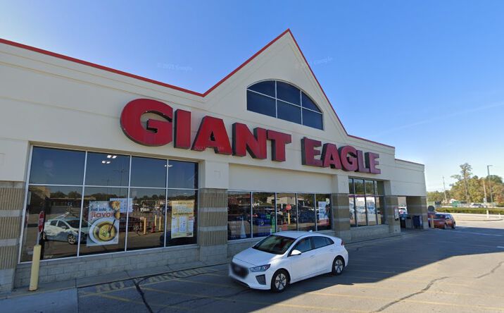 Pictures of Retail property located at 6556 N Ridge Rd, Madison, OH 44057 for lease - image #1