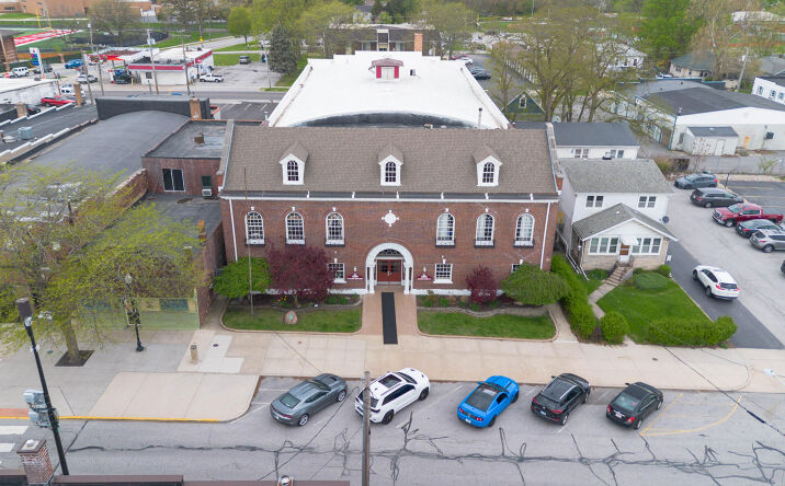 Pictures of Retail, Office property located at 105 N Court St, Crown Point, IN 46307 for lease - image #1