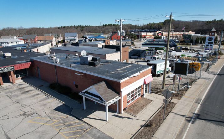 Pictures of Retail, Restaurant property located at 129-131 E Main St, Webster, MA 01570 for lease - image #1
