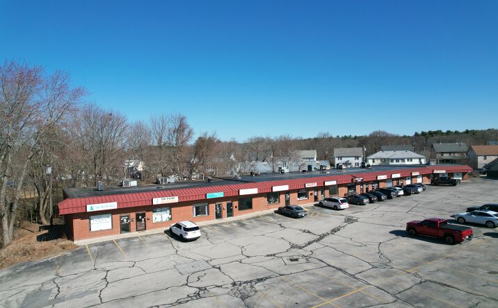 Pictures of Retail, Restaurant property located at 129-131 E Main St, Webster, MA 01570 for sales - image #1