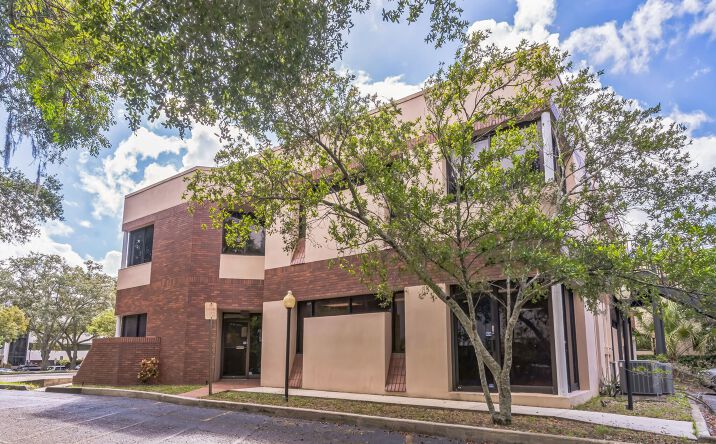 Pictures of Office property located at 210 N Westmonte Dr, Altamonte Springs, FL 32714 for lease - image #1