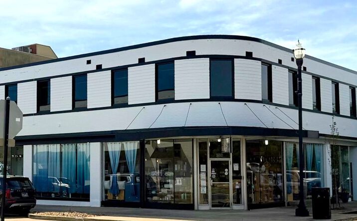 Pictures of Office property located at 322 Commerce St, Kingsport, TN 37660 for lease - image #1