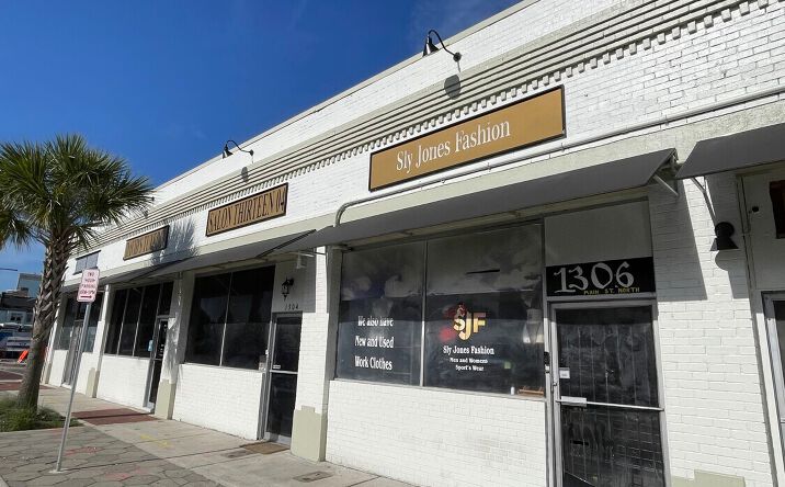 Pictures of Retail property located at 1300 N Main St, Jacksonville, FL 32206 for lease - image #1