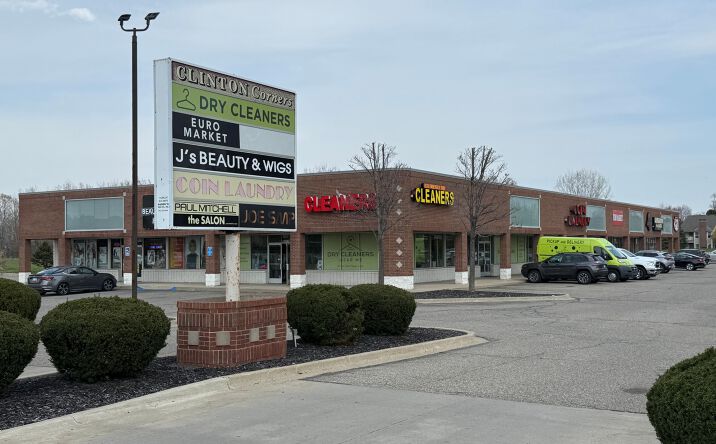 Pictures of Retail property located at 43200 Hayes Rd, Clinton, MI 48038 for lease - image #1
