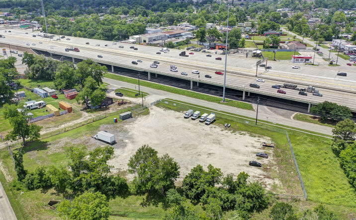 Pictures of Industrial, Land property located at 14214 Eastex Fwy, Houston, TX 77032 for lease - image #1