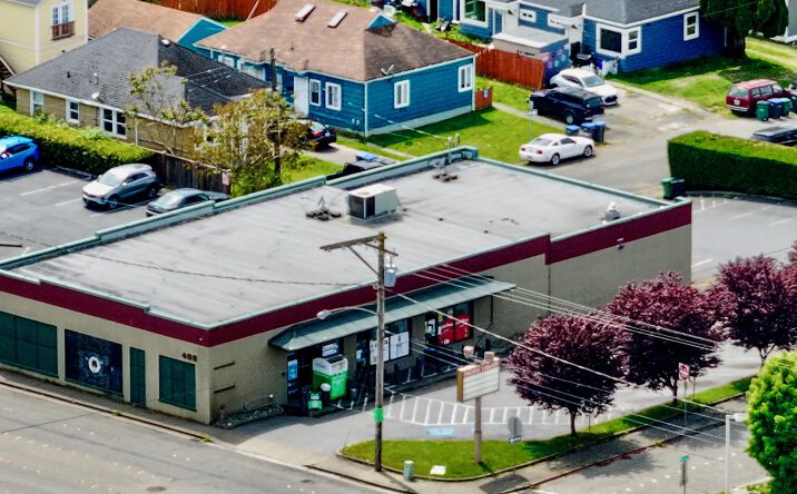 Pictures of Retail property located at 405 Naval Ave, Bremerton, WA 98312 for lease - image #1