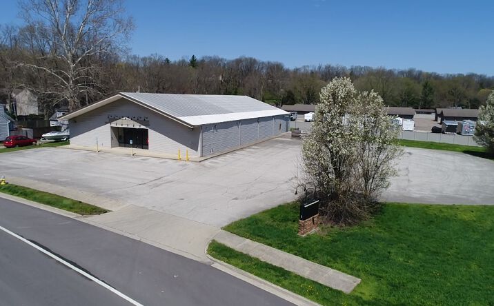 Pictures of Retail, Industrial, Office property located at 120 E Franklin St, Bellbrook, OH 45305 for lease - image #1