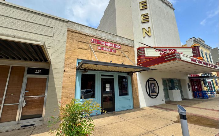 Pictures of Retail, Restaurant property located at 112 S Main St, Bryan, TX 77803 for lease - image #1