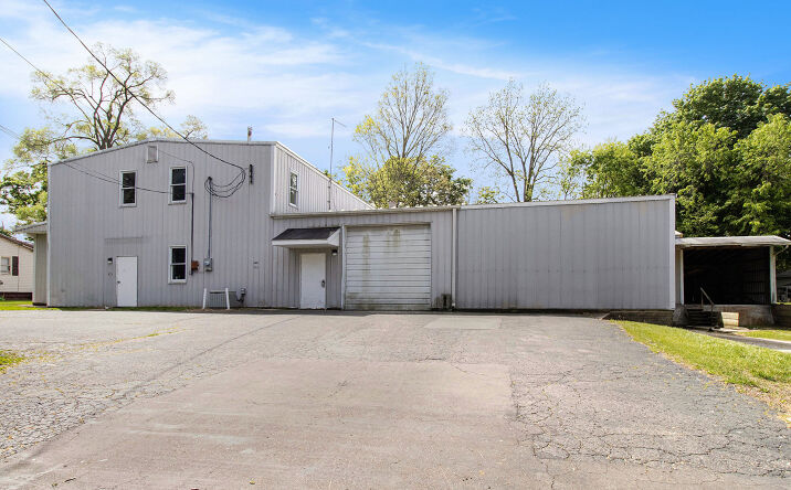 Pictures of Industrial property located at 315 7th Avenue, Three Rivers, MI 49093 for lease - image #1