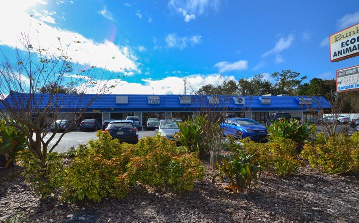 Pictures of Retail, Office property located at 15220 E Colonial Dr, Orlando, FL 32828 for lease - image #1