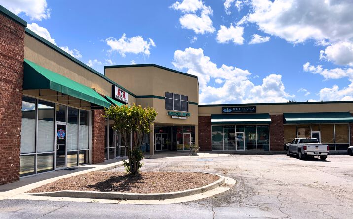 Pictures of Retail property located at 4010 Northside Dr, Macon, GA 31210 for lease - image #1