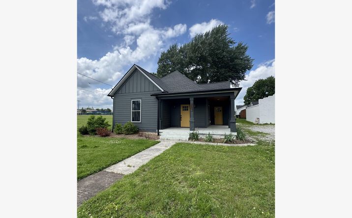 Pictures of Retail, Office, Special Purpose property located at 207 College St, Bowling Green, KY 42101 for lease - image #1
