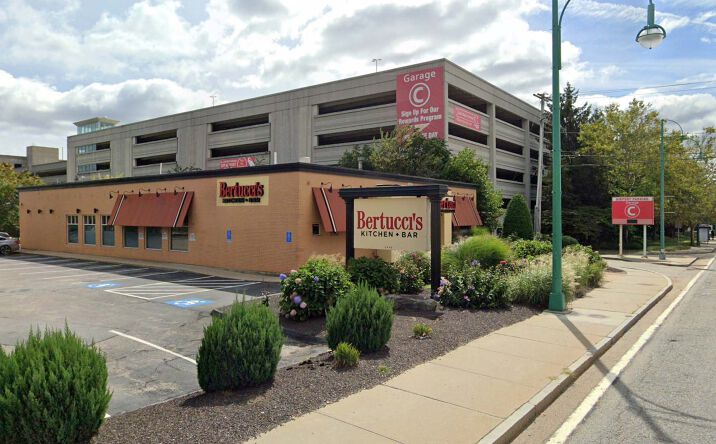Pictures of Retail property located at 1946 Post Rd, Warwick, RI 02886 for lease - image #1