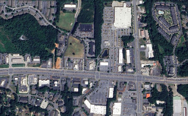 Pictures of Retail property located at 9980 GA-92, Woodstock, GA 30188 for lease - image #1