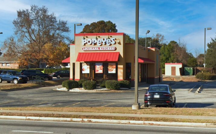 Pictures of Retail property located at 744 Russell Pkwy, Warner Robins, GA 31088 for lease - image #1