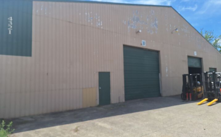 Pictures of Industrial property located at 4321 Pine Creek Rd, Elkhart, IN 46516 for lease - image #1