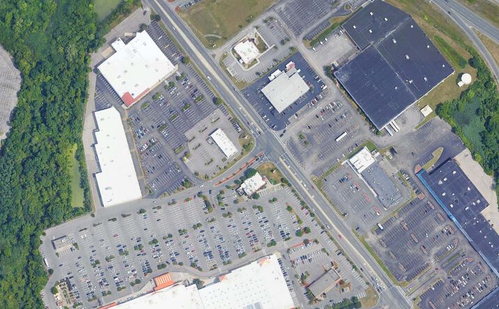 Pictures of Retail property located at 35 Highland Ave, Seekonk, MA 02771 for lease - image #1
