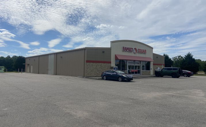 Pictures of Retail property located at 1823 Virginia Rd, Edenton, NC 27932 for lease - image #1
