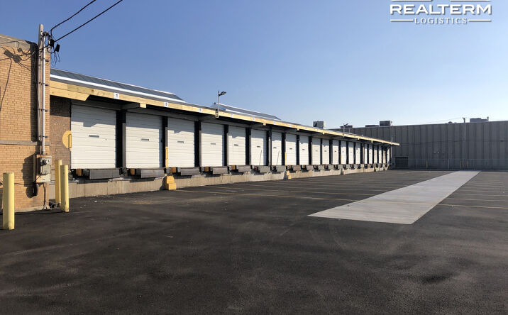 Pictures of Industrial property located at 4043 W 52nd St, Chicago, IL 60632 for lease - image #1