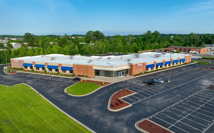 Pictures of Retail, Office, Special Purpose property located at 3151 Highland Pointe Dr, Owensboro, KY 42303 for lease - image #1
