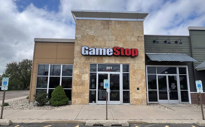 Pictures of Retail, Office property located at 205 River Road, East Peoria, IL 61611 for lease - image #1
