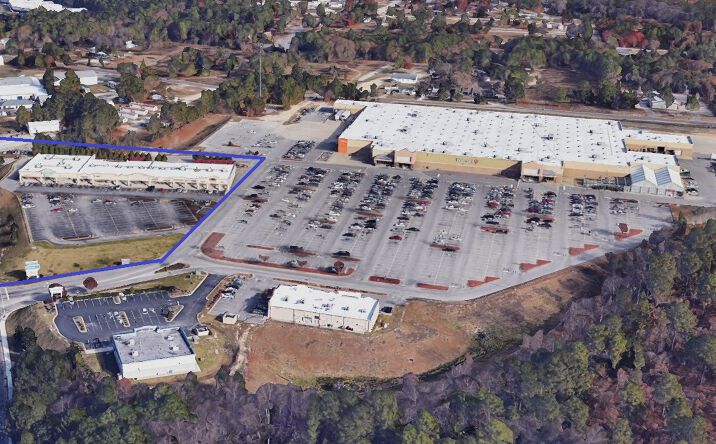 Pictures of Retail property located at 630 Lillington Hwy, Spring Lake, NC 28390 for lease - image #1