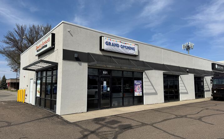 Pictures of Retail, Restaurant property located at 931 S 9th St, Bismarck, ND 58504 for lease - image #1
