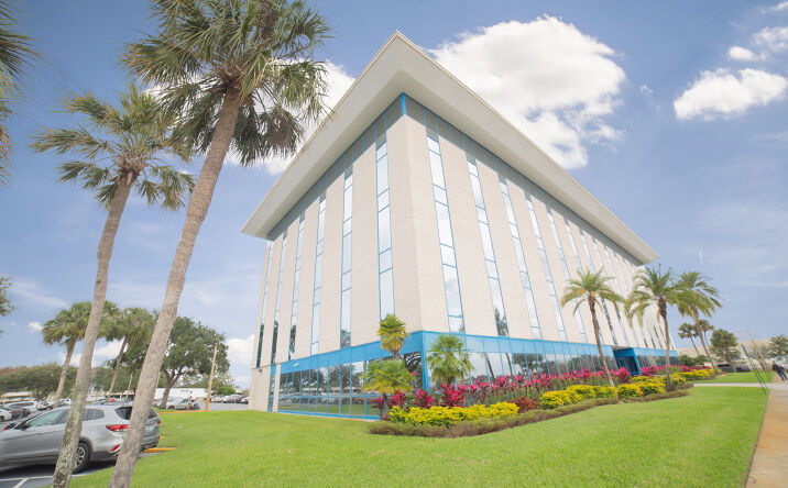 Pictures of Office property located at 1707 Orlando Central Pkwy, Orlando, FL 32809 for lease - image #1