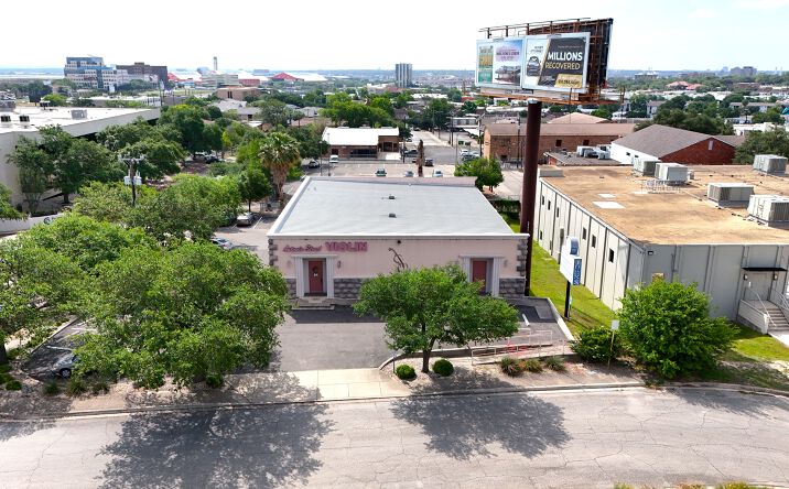 Pictures of Retail, Office, Restaurant property located at 10288 San Pedro Ave, San Antonio, TX 78216 for lease - image #1