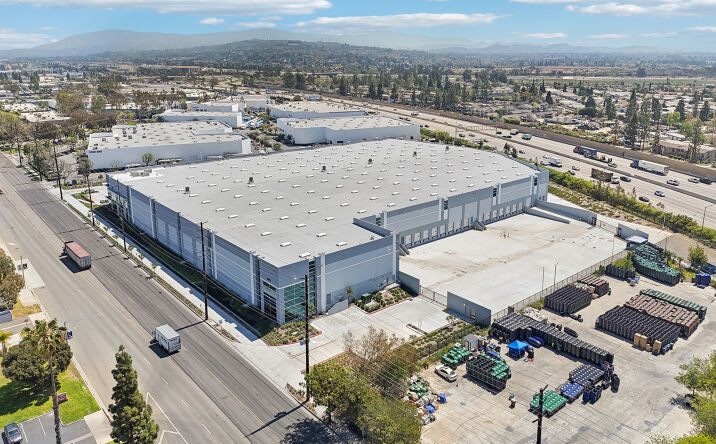 Pictures of Industrial property located at 2872 E. La Palma Avenue, Anaheim, CA 92806 for lease - image #1