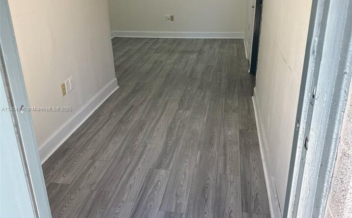 Pictures of Industrial property located at 6691 NW 82nd Ave # 1, Miami, FL 33166 for lease - image #1