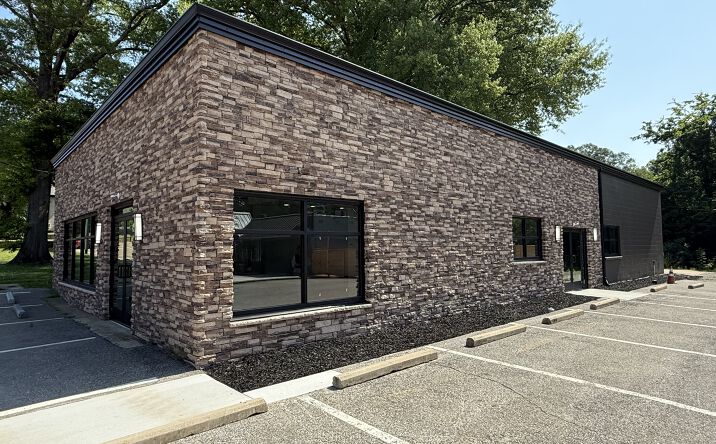 Pictures of Office, Special Purpose, Retail, Restaurant, Industrial property located at 328 N Highland Ave, Jackson, TN 38301 for lease - image #1