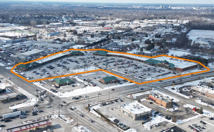 Pictures of Retail, Restaurant property located at 26567 N Dixie Hwy, Perrysburg, OH 43551 for sales - image #1