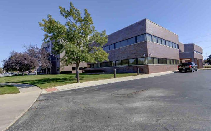 Pictures of Office property located at 2451 W MONROE Street #B, Springfield, IL 62704 for lease - image #1