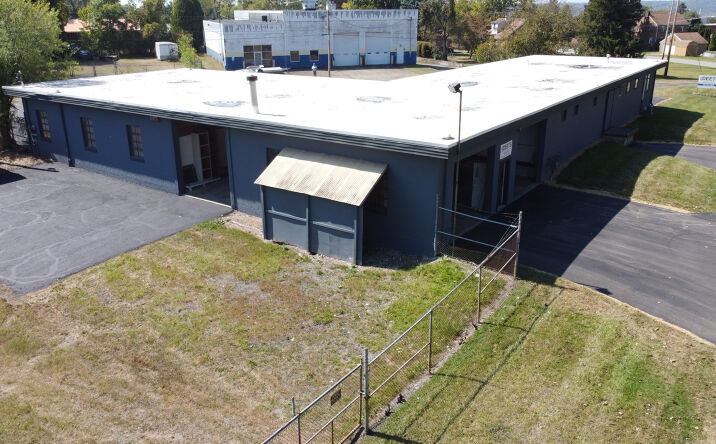 Pictures of Retail, Office, Industrial property located at 10 Rhoda St, Farrell, PA 16121 for lease - image #1